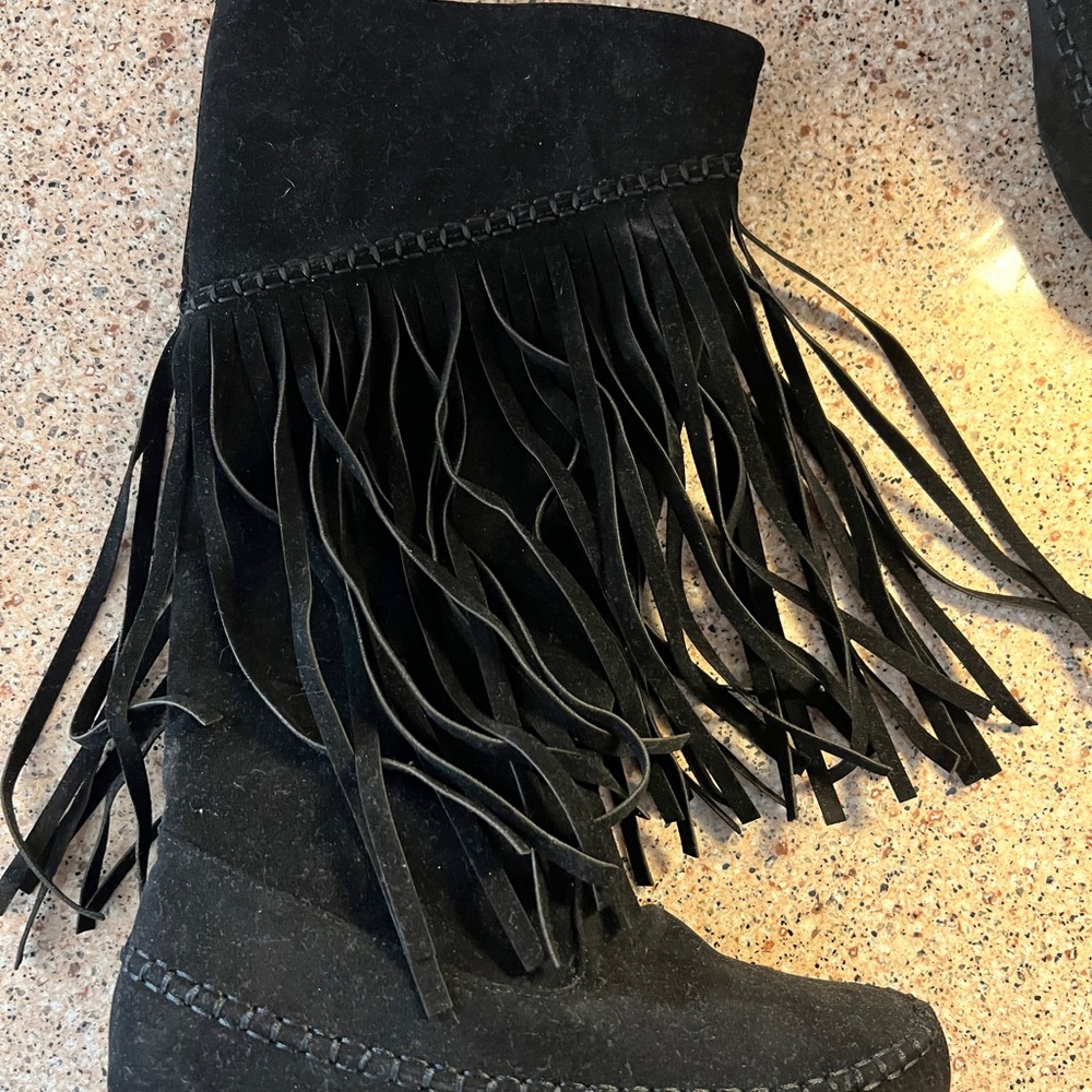 Brand new size 6 Aldo boots with tassels-in box